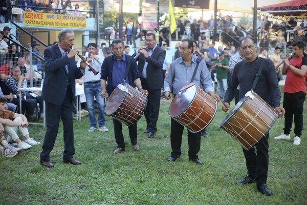 20 φωτογραφίες από τους πρόσφατους παραδοσιακούς αγώνες πάλης με λάδι, στη Νιγρίτα Σερρών.