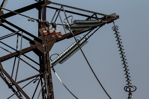 Διακοπές ρεύματος σε 10 περιοχές της Αττικής λόγω εργασιών του ΔΕΔΔΗΕ