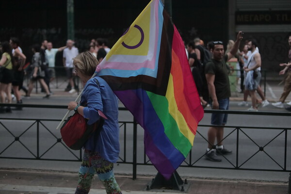 Athens Pride 2023: Η γιορτή μόλις ξεκίνησε- Εικόνες από την πορεία υπερηφάνειας