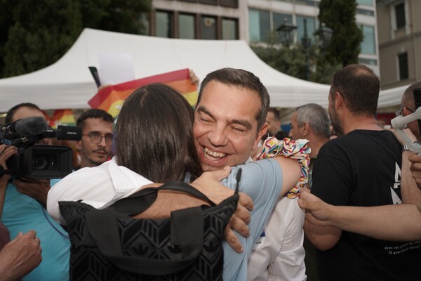 Στο Athens Pride 2023 ο Αλέξης Τσίπρας: «Μια φορά κι έναν καιρό, δεν υπήρχε τίποτα. Υπήρχε μόνο η αγάπη» 