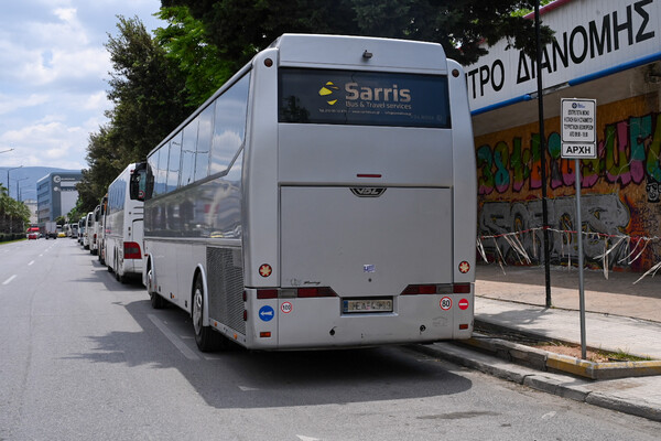 Δήμος Αθηναίων: 11 νέα σημεία στάσης και στάθμευσης για τα τουριστικά λεωφορεία