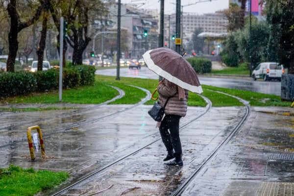 Καιρός: Έρχονται βροχές και καταιγίδες – Πότε φτάνει το καλοκαίρι