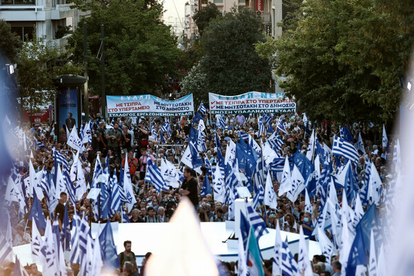 Εκλογές 2023: Live η ομιλία του Κυριάκου Μητσοτάκη στο Σύνταγμα