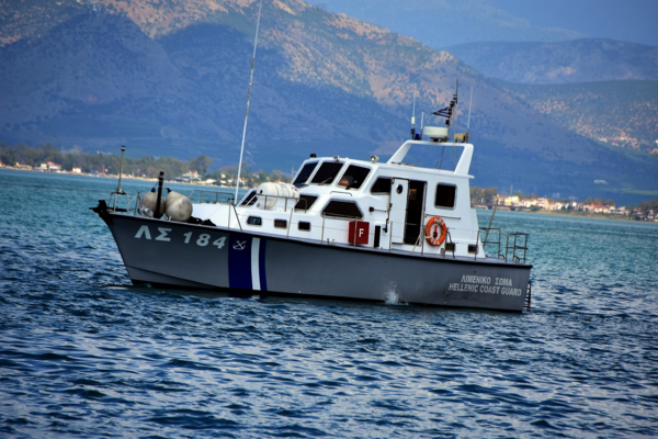 Χαλκιδική: Λουόμενος εντόπισε χειροβομβίδα 20 μέτρα από την ακτή