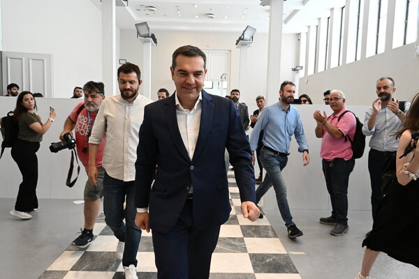 Παραιτήθηκε ο Αλέξης Τσίπρας: «Στις νέες διαδικασίες δεν θα είμαι υποψήφιος»