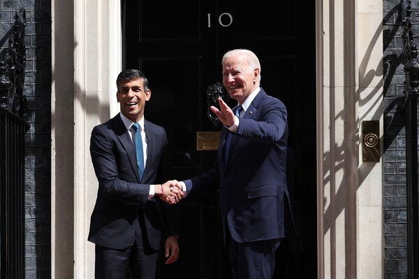 Biden Begins Europe Trip by Meeting Sunak and King Charles