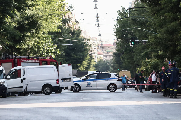 Δύο εκρήξεις μηχανισμών στην Τεκτονική Στοά - Μεγάλη κινητοποίηση των αρχών