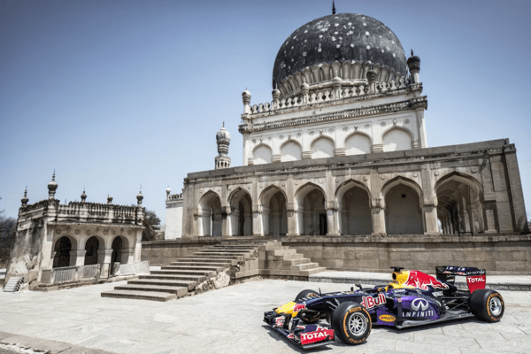 Τα Red Bull Showrun αποτελούν μία παγκόσμια γιορτή του motorsports