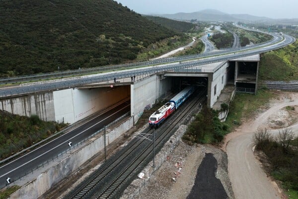 Τέμπη: Ενώπιον του εφέτη ανακριτή δύο στελέχη του ΟΣΕ	