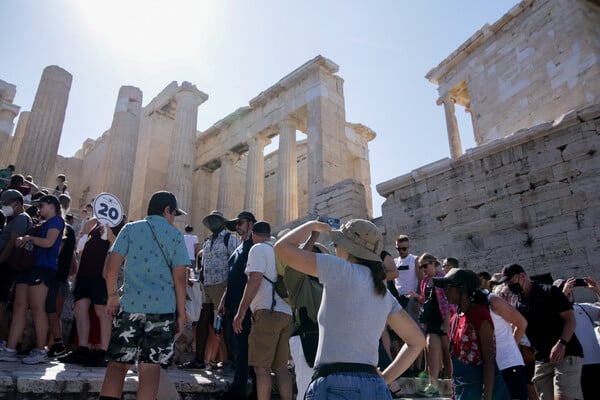 Ακρόπολη: Εφαρμογή ζωνών επισκεψιμότητας - Πότε θα τεθούν σε ισχύ 