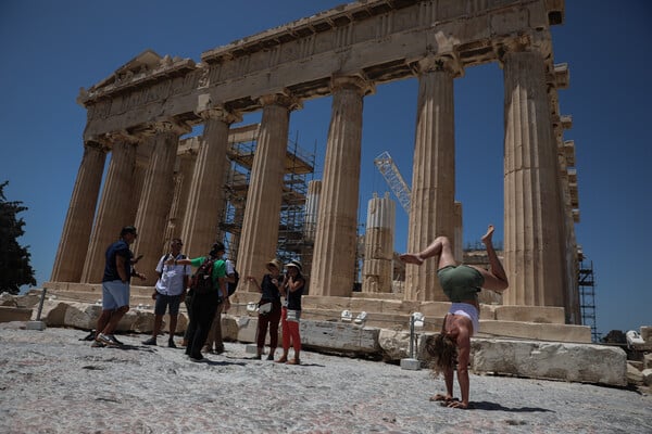 Καύσωνας: Κλειστοί οι αρχαιολογικοί χώροι το μεσημέρι 