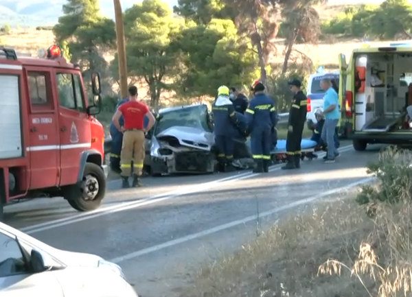 Σοβαρό τροχαίο στη Λεωφόρο Μαραθώνος: Σύγκρουση δύο οχημάτων με τραυματία