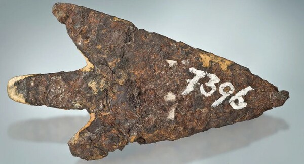 Ελβετία: Βέλος 3.000 ετών που κατασκευάστηκε από μετεωρίτη, ανακάλυψαν οι αρχαιολόγοι