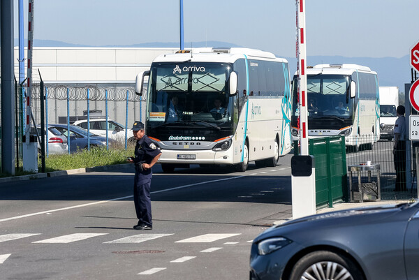 Η αποστολή της ΑΕΚ έφτασε στο Ζάγκρεμπ - Συνοδεία αστυνομικών στο ξενοδοχείο