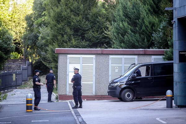 Η αποστολή της ΑΕΚ έφτασε στο Ζάγκρεμπ - Συνοδεία αστυνομικών στο ξενοδοχείο