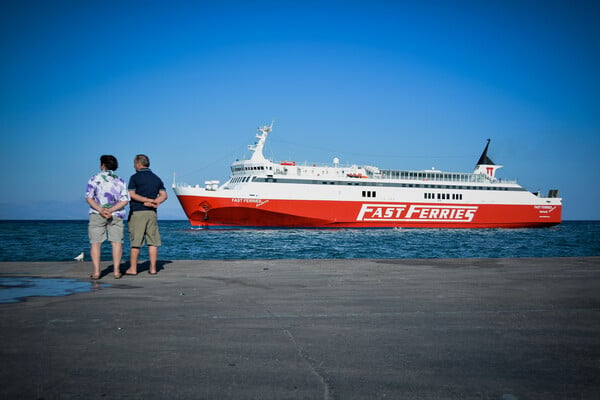 Fast Ferries andros: Μηχανική βλάβη στο πλοίο - Κατέπλευσε στη Μύκονο