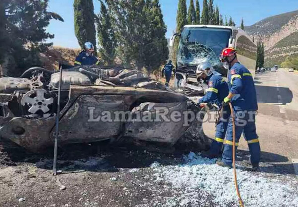 Τροχαίο στη Φωκίδα: Απανθρακώθηκε η οδηγός αυτοκινήτου - Σύγκρουση με λεωφορείο
