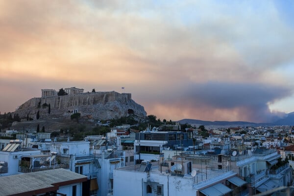 Φωτιές: Πώς μπορούν να προστατευθούν οι πολίτες λόγω των πυκνών καπνών