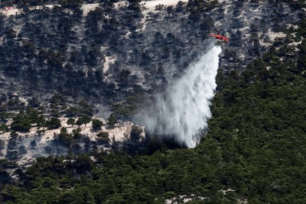 Υψηλός κίνδυνος πυρκαγιάς σήμερα- Πού χρειάζεται προσοχή