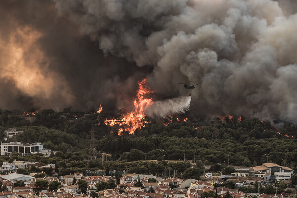 Φωτιές: Κίνδυνος πυρκαγιάς αύριο σε 10 περιοχές 