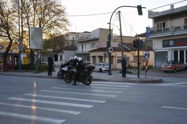 Λάρισα: Επεισόδιο με πυροβολισμούς έξω από σχολείο - Τρεις τραυματίες