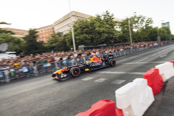 RED BULL SHOWRUN BY ALUMIL: Το countdown ξεκινά