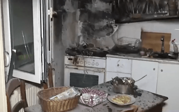 Φωτιά σε διαμέρισμα στη Θεσσαλονίκη- Στο νοσοκομείο μητέρα με το παιδί της