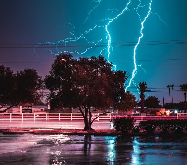 Καιρός- Meteo: Ισχυρές καταιγίδες έως αύριο το μεσημέρι- Νεότερη πρόγνωση