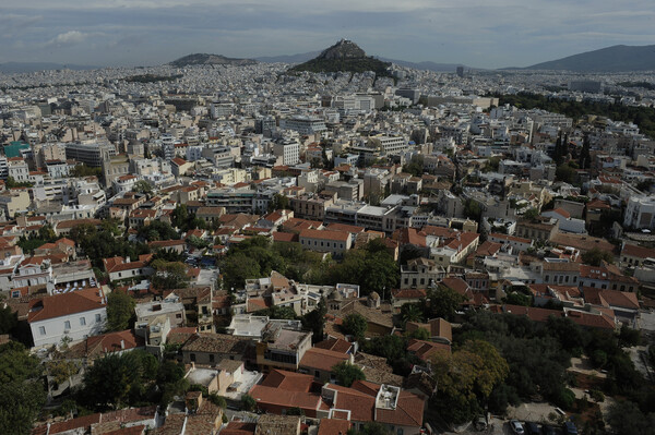 Χάρης Θεοχάρης: Έρχονται αλλαγές στα Airbnb 