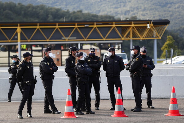 Γαλλία: Ανήλικος κλώτσησε στην πλάτη έναν ραβίνο μέσα στο μετρό του Παρισιού