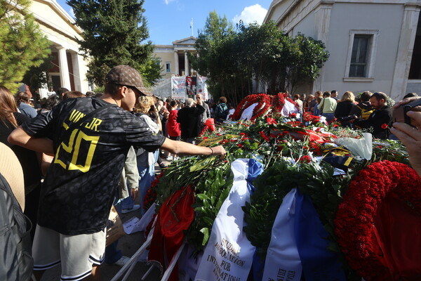 Εικόνες από το Πολυτεχνείο 50 χρόνια μετά