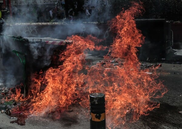 Επεισόδια στη Γεωπονική Σχολή - Κλειστή η λεωφόρος Αθηνών