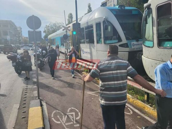 Εκτροχιασμός προαστιακού με περίπου 70 επιβάτες