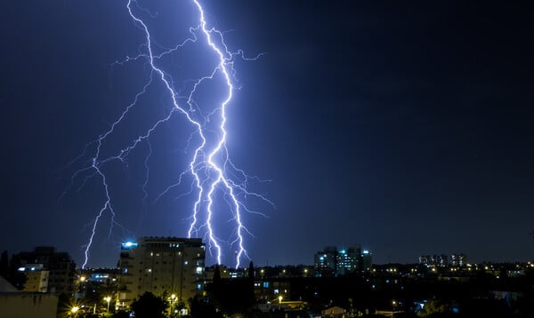 Μεταβολή του καιρού τις επόμενες ώρες- Που αναμένονται καταιγίδες