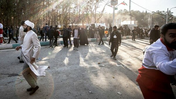 Εκατόμβη νεκρών στο Ιράν- Η στιγμή των εκρήξεων κοντά στον τάφο του Σουλεϊμανί