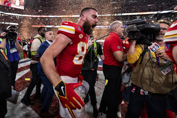 Super Bowl: Οι Chiefs νικητές για 2η σερί χρονιά- Ο Καρλαύτης πανηγύρισε με την ελληνική σημαία