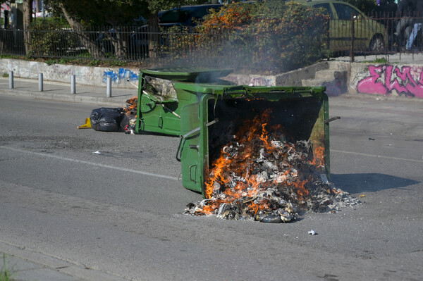 Επεισόδια στη Θεσσαλονίκη μετά τη διαμαρτυρία για τα μη κρατικά πανεπιστήμια