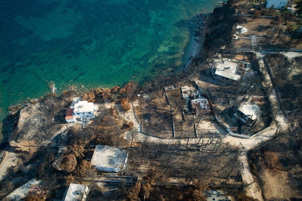 Δίκη για το Μάτι: Απαλλαγή για Δούρου, Ψινάκη - Ενοχή για δήμαρχο Ραφήνας - Ο εισαγγελέας ζητά 12 αθώους και εννέα ενόχους