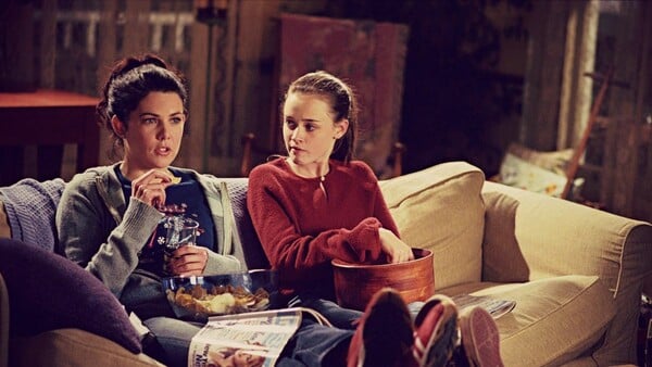 Γιατί το Gilmore Girls είναι η απόλυτη comfort σειρά