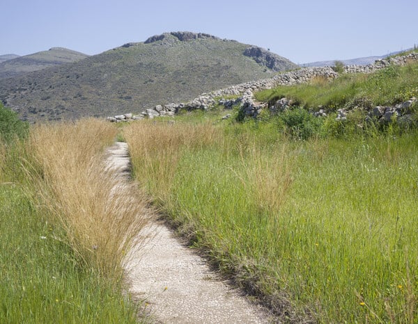 Η ακρόπολη της αρχαίας Μιδέας