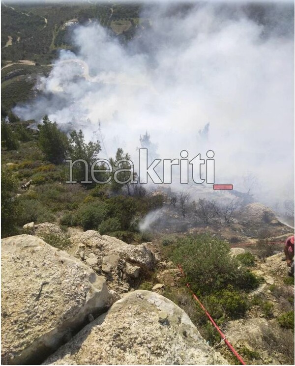 Ιεράπετρα: Φωτιά κοντά στο μοναστήρι Παναγίας Εξακουστής