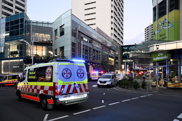 Σίδνεϊ: Πέντε νεκροί και οκτώ τραυματίες ο απολογισμός από την επίθεση στο εμπορικό κέντρο
