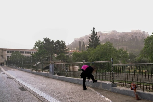 Αφρικανική σκόνη: Πώς ξύπνησε η Αθήνα