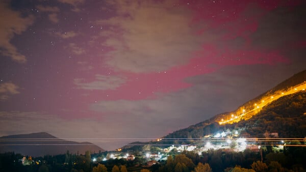 Το Βόρειο Σέλας στην Ελλάδα- Εικόνες από διάφορες περιοχές της χώρας 