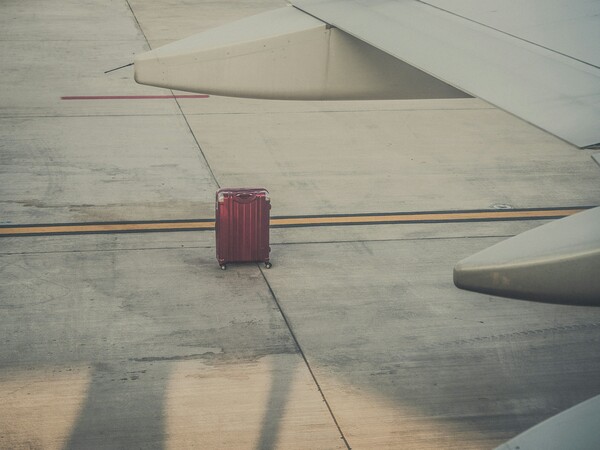Συνήγορος του Καταναλωτή: Τι συστήνει στις αεροπορικές για αποζημιώσεις αποσκευών