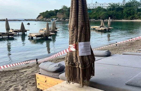 Ρόδος: Αυτόφωρο και πρόστιμο 28.560 ευρώ στο beach bar για τις ομπρέλες στη θάλασσα