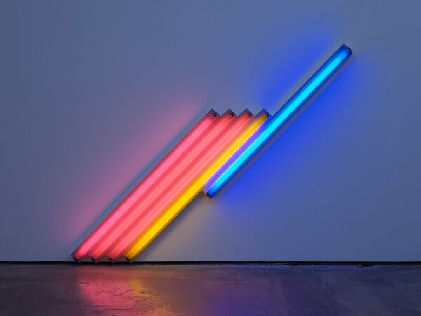 Dan Flavin, ο μινιμαλιστής πρωτοπόρος καλλιτέχνης του φωτός