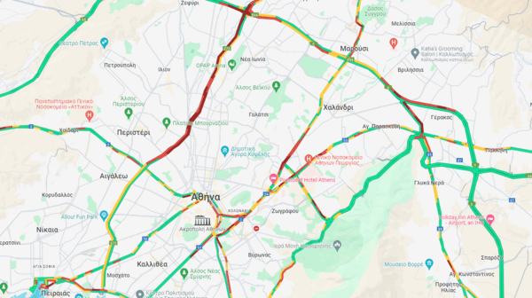 Κίνηση στους δρόμους: Μεγάλες καθυστερήσεις σε Κηφισό και κεντρικές λεωφόρους της πόλης