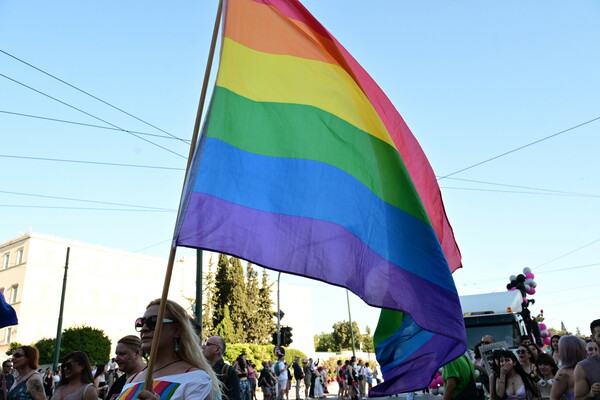 Athens Pride 2024: Σε εξέλιξη η παρέλαση - Το κέντρο γέμισε με χρώματα και αγάπη