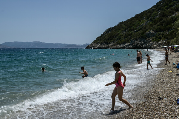 Οι εξορμήσεις των «εναπομείναντων» Αθηναίων στις παραλίες